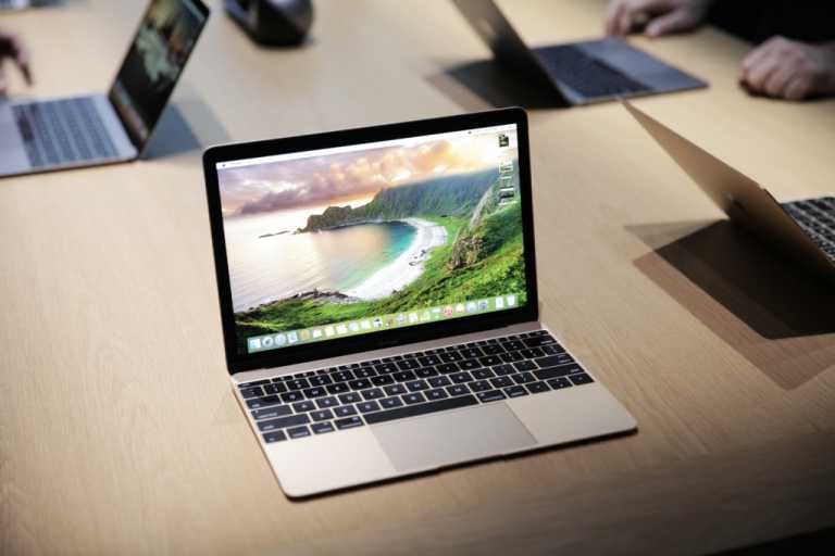 HOW THIN IS THE NEW MACKBOOK? INSANELY THIN.