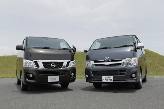 Toyota Hiace vs Nissan Caravan