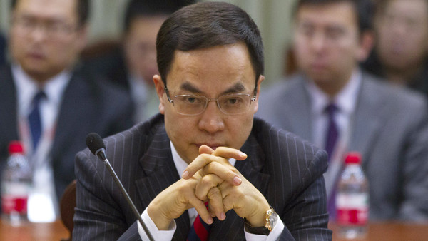 China's richest man loses $15 billion in 24 minutes at stock exchange!!