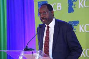 KCB Group Chairman Ngeny Biwott addresses the audience at the KCB 2015 Half Year Results Briefing at the Hilton Hotel, Nairobi