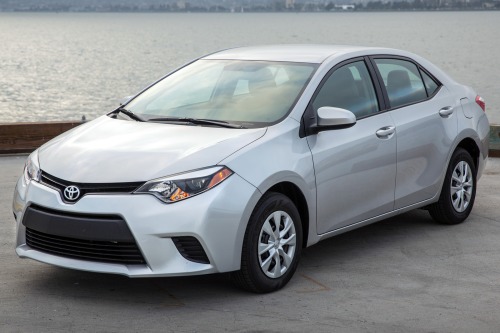 2016 Toyota Corolla: photos and review