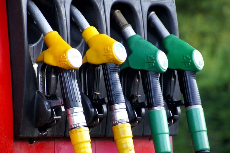 10 THINGS YOU SHOULD ALWAYS DO TO SAVE FUEL