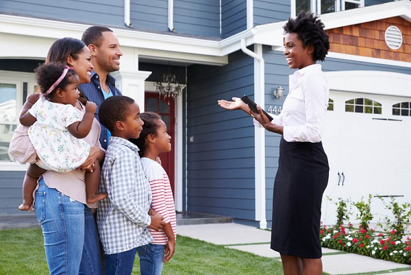 6 Main Reasons You Should Never Buy or Sell a Home Without an Agent