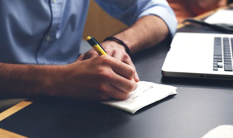 Ways to Effectively Track and Accomplish Your Goals