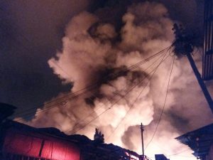 Photos: Millions lost as fire razes down Gikomba market