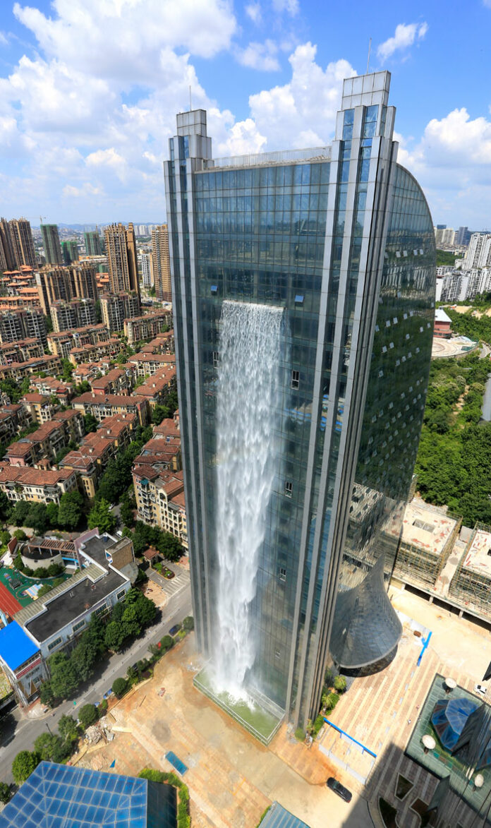 world’s biggest waterfall