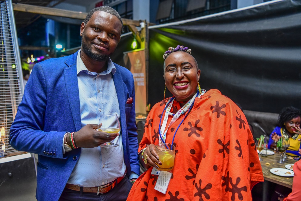 KWAL Hosts Consumers for An Executive Brandy Experience. 2 KWAL Hosts Consumers for An Executive Brandy Experience.