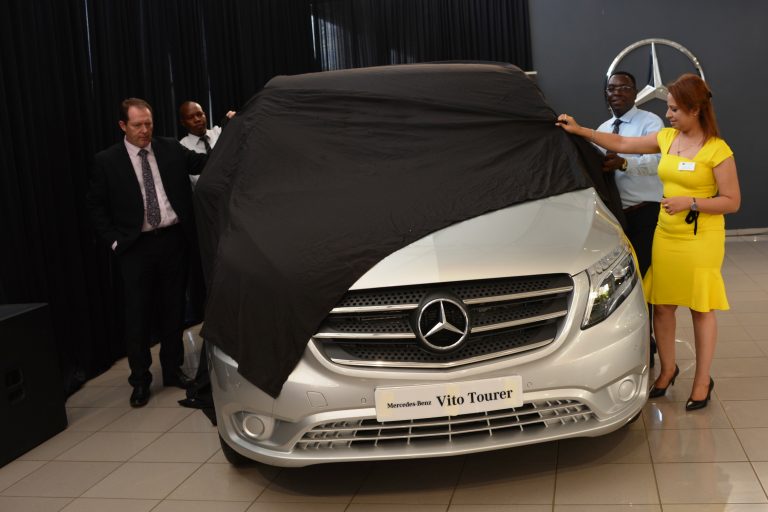 Mercedes Vito Will Shake Up the Market for Mid Sized Luxury Passenger Vans