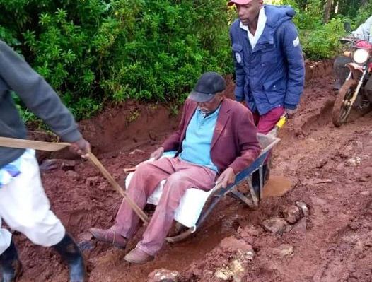 Sick Nyandarua man dies on wheelbarrow as poor roads persist