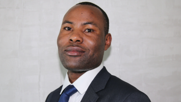 penny wise and pound foolish