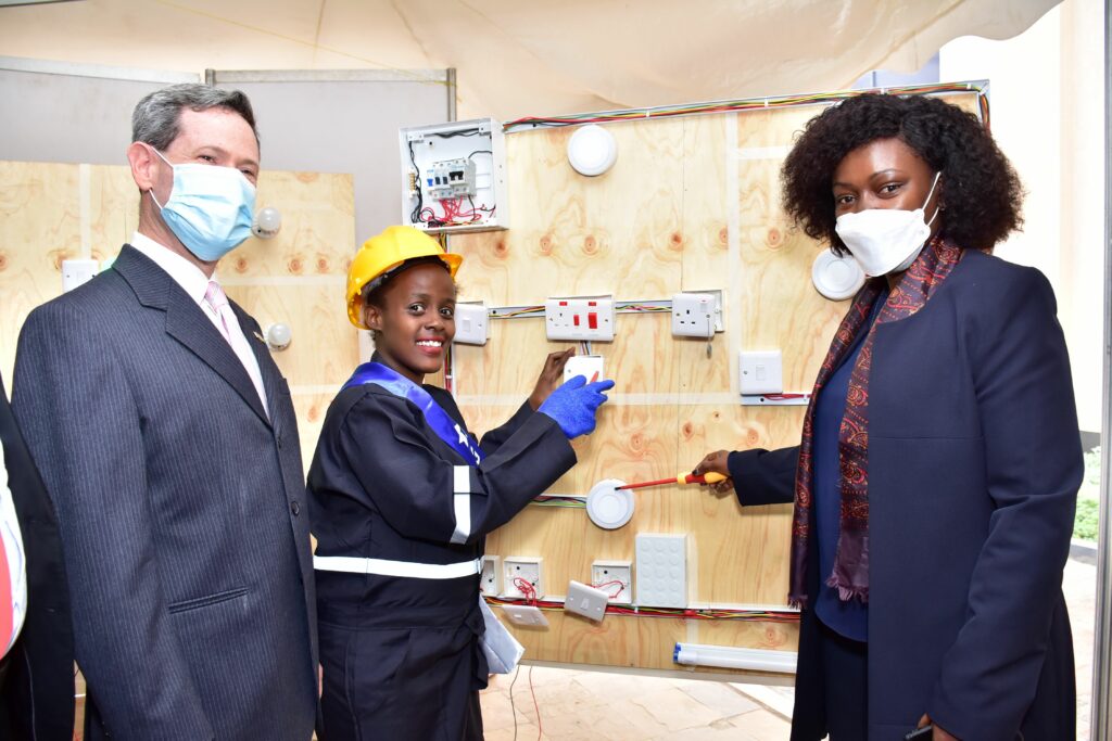 176 vulnerable young women benefit from technical and vocational training - Bizna Kenya