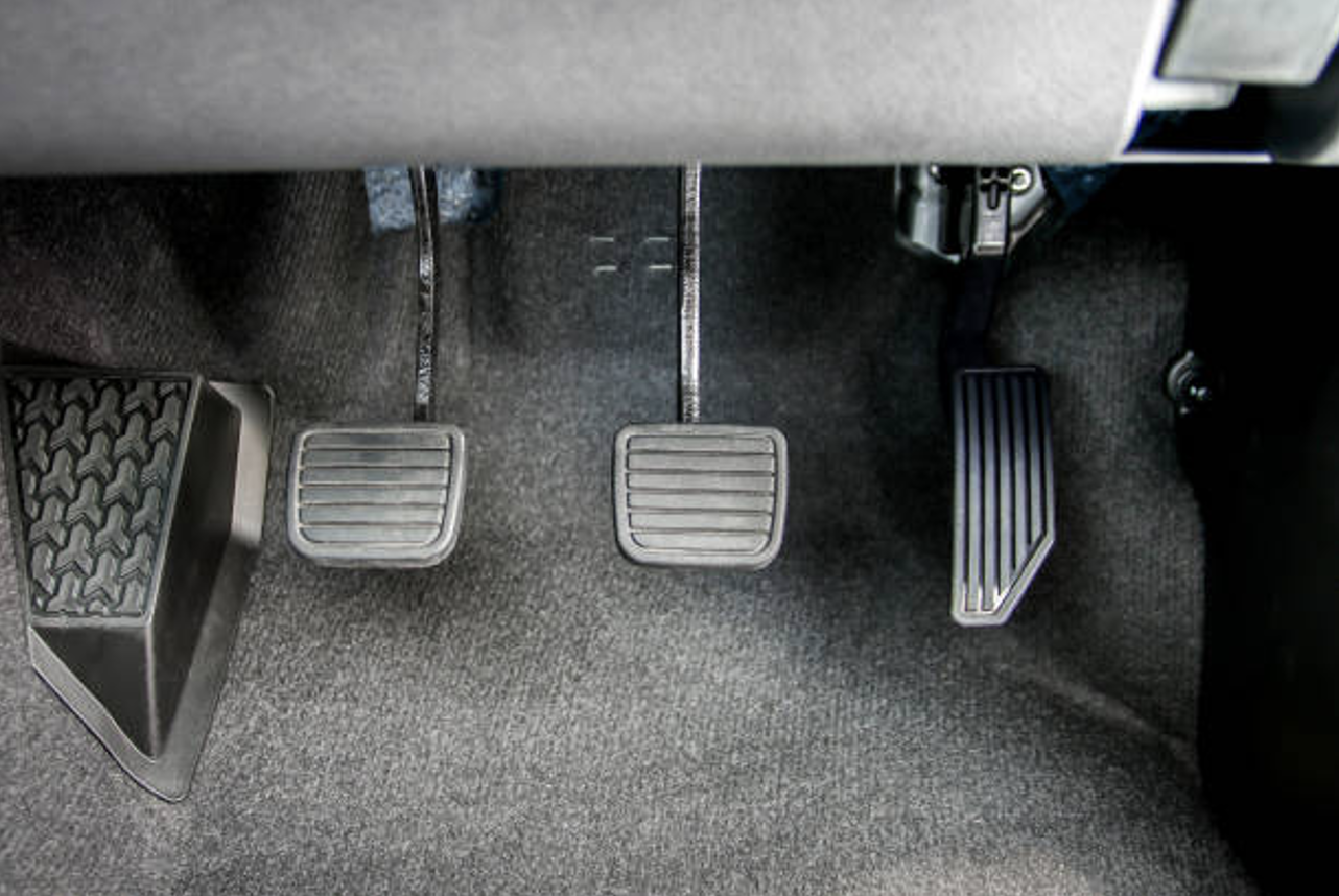 Clutch First or Brake First? The Great Debate in Manual Transmission Driving - Bizna Kenya