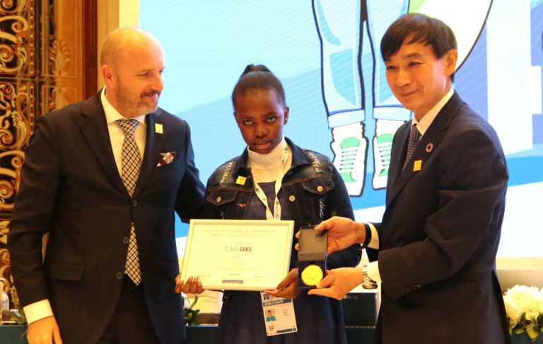 Claire Gakii: 13-year-old Kenyan beats 1.7 million people to win global contest