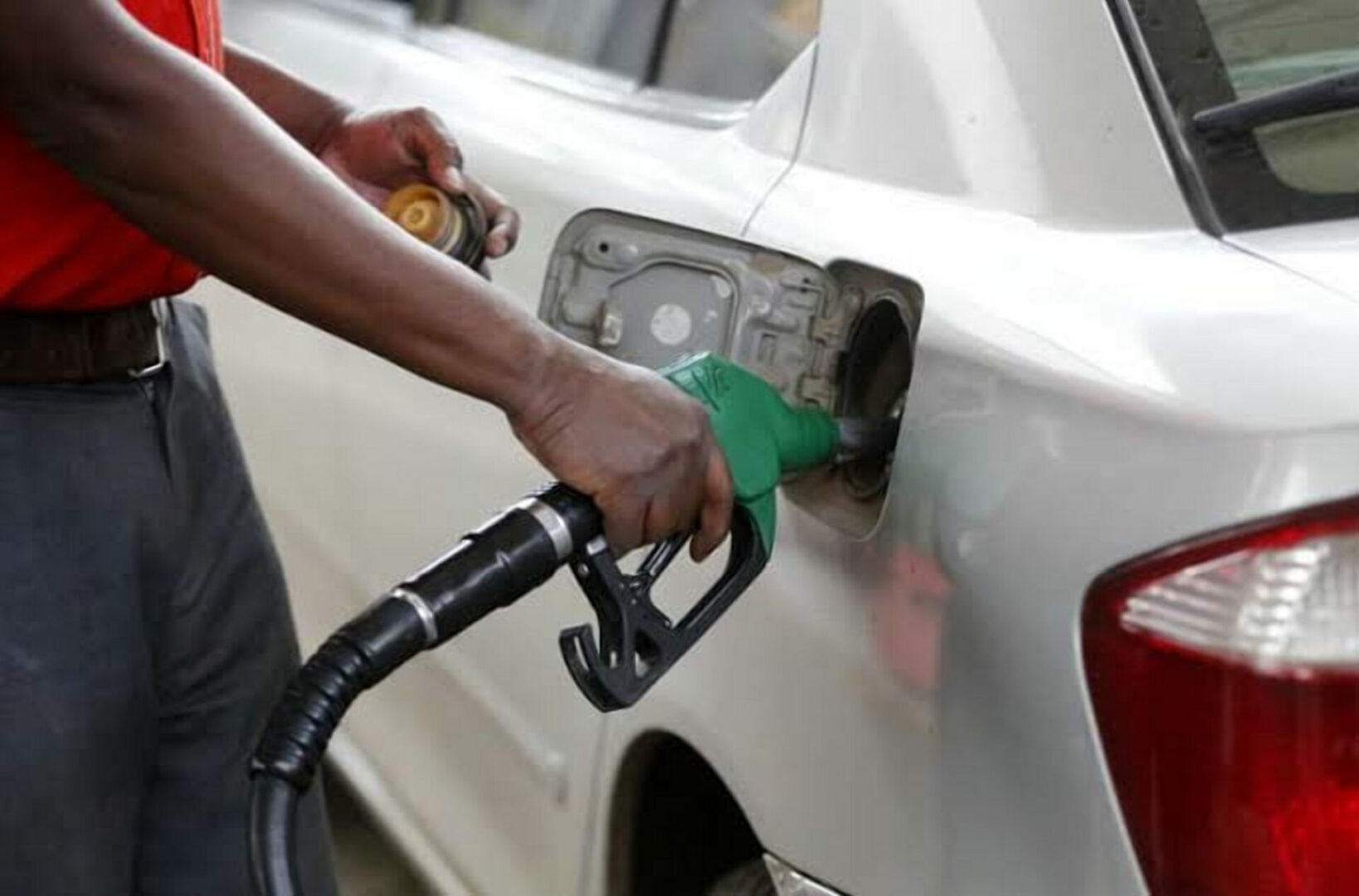 Fuel prices: Petrol, diesel drop by Sh. 5, kerosene drops by Sh. 4.82