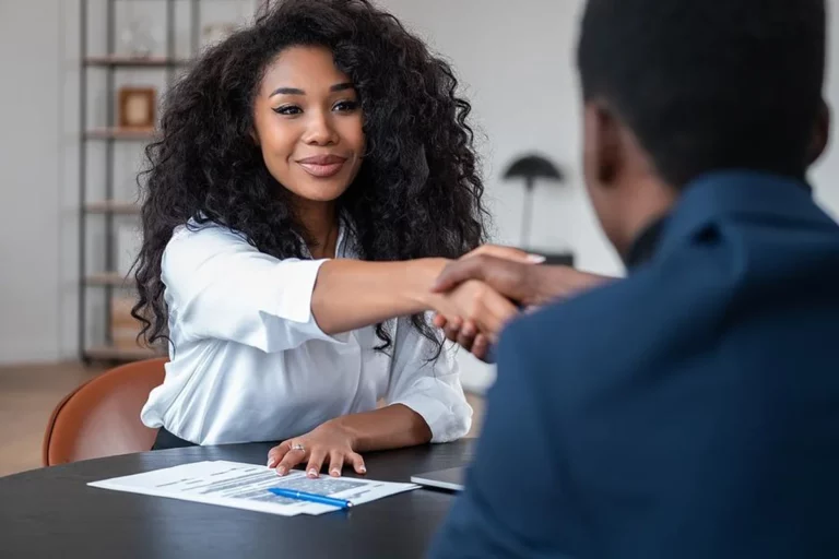 Common job interview questions for graduates and how to answer them