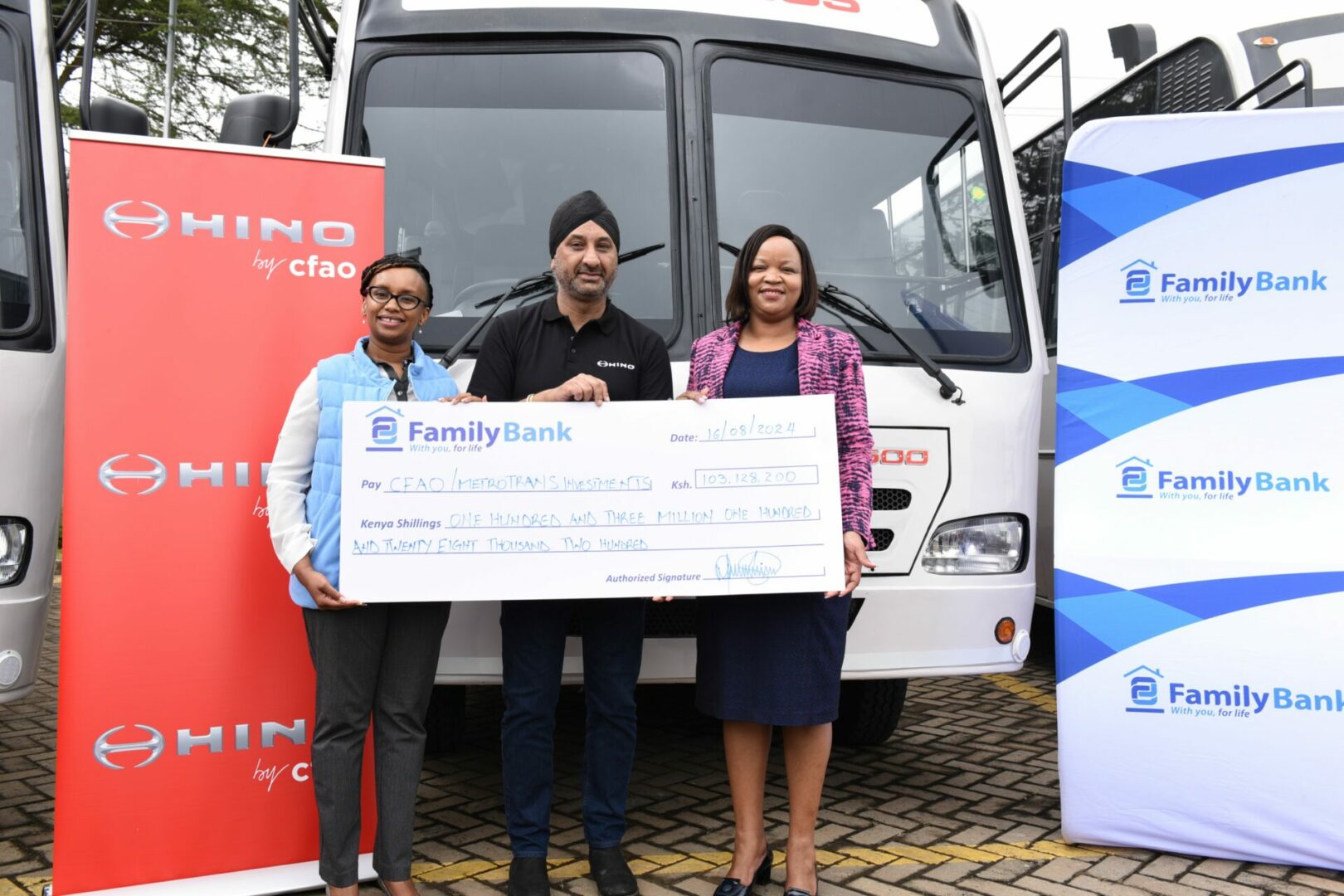 Family Bank finances Metrotrans to acquire 14 Hino buses from CFAO