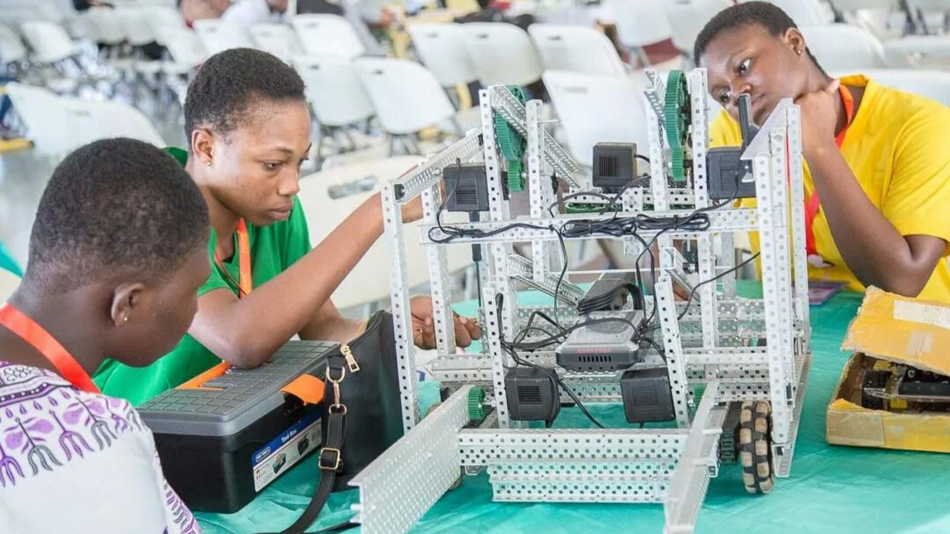 Kenyan youths to learn how to build robots in new deal