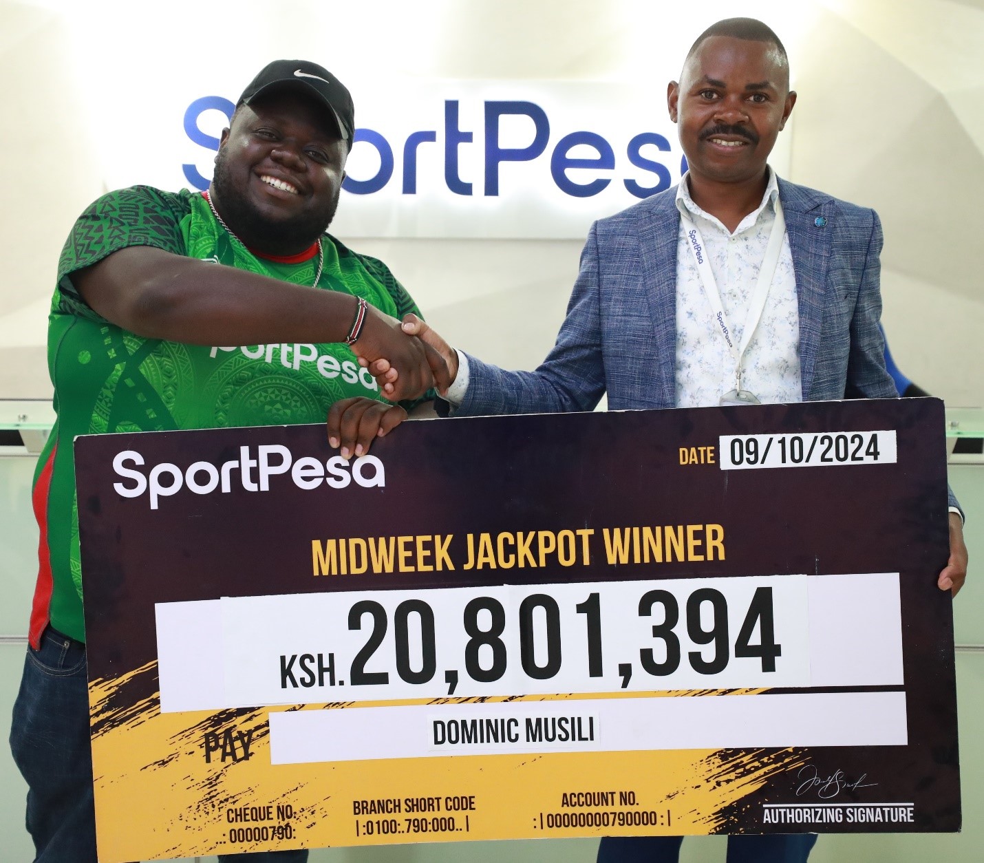 SportPesa celebrates latest Midweek Jackpot winner with Kshs.20.8 million prize in Grand ceremony