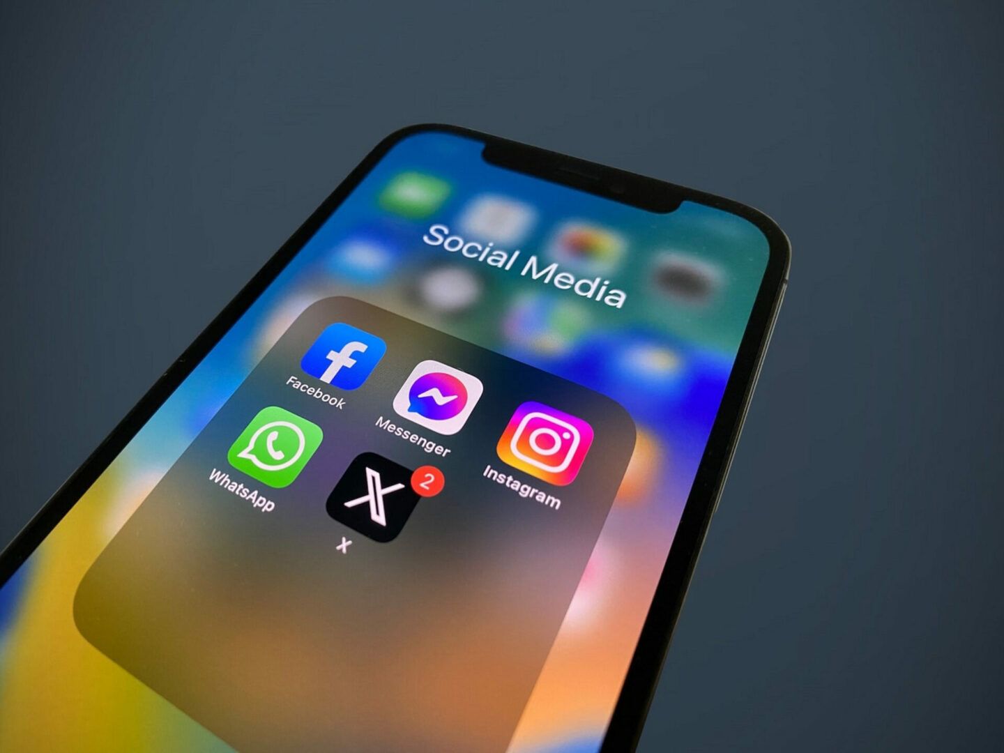 Kenyans ranked highest worldwide in time spent on social media