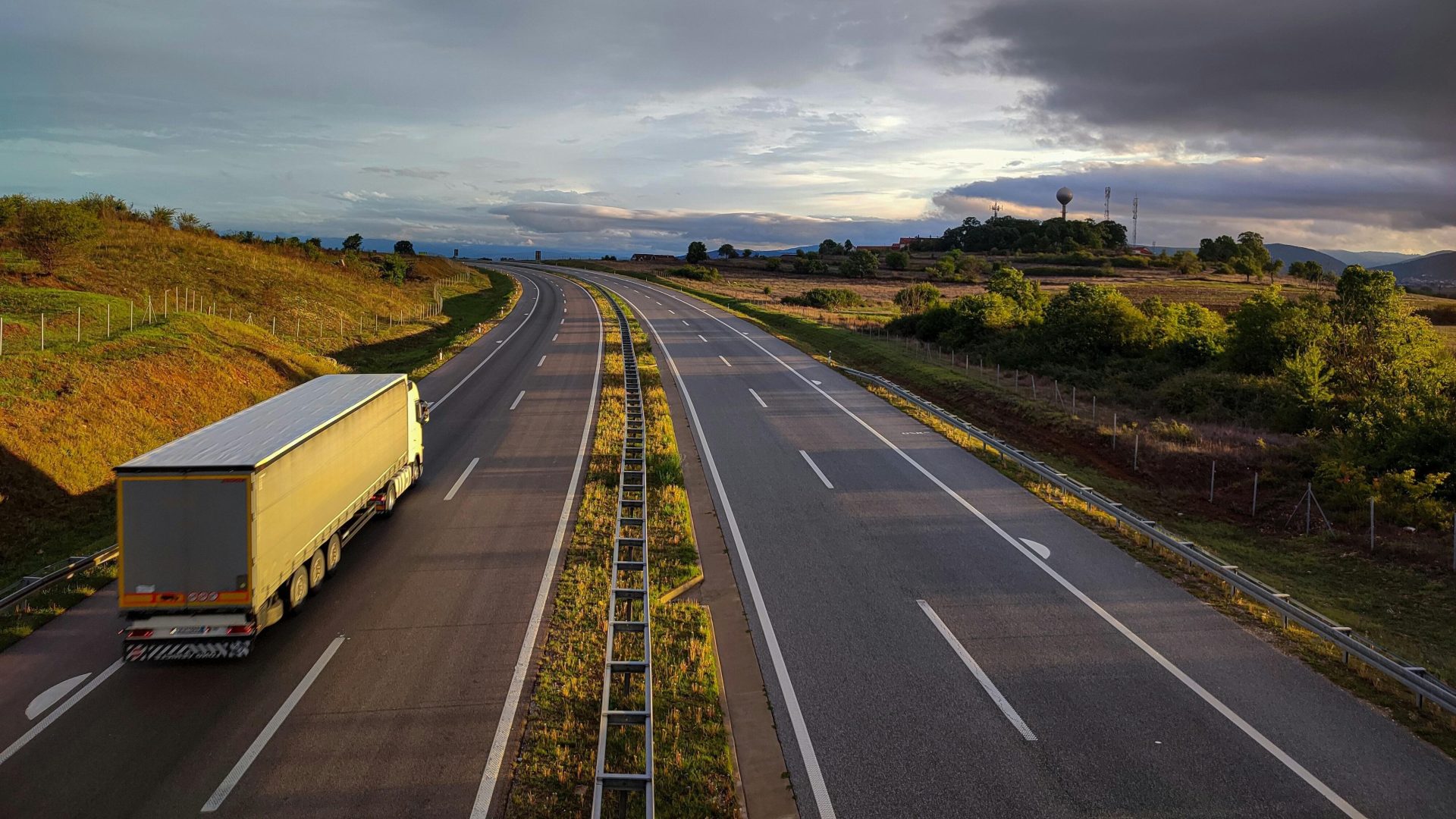 Trucks to face mandatory use of Nairobi–Mombasa Usahihi Expressway