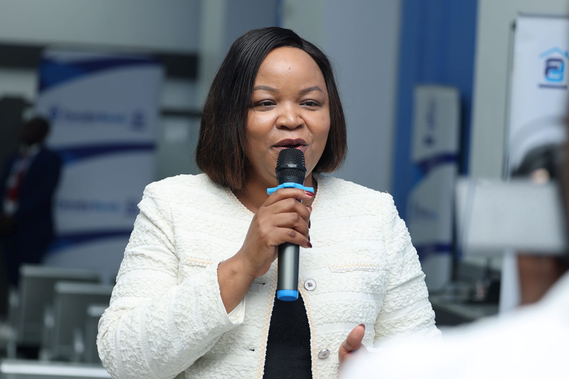 Family Bank receives regulatory nod to list on the Nairobi Securities Exchange 1 Family Bank receives regulatory nod to list on the Nairobi Securities Exchange
